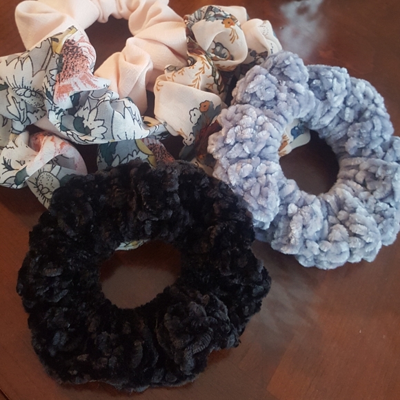 Crochet Super soft Scrunchies - Picture 11 of 15